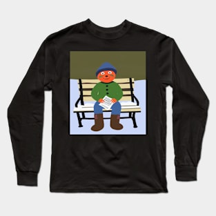 groundhog sitting on park bench Long Sleeve T-Shirt